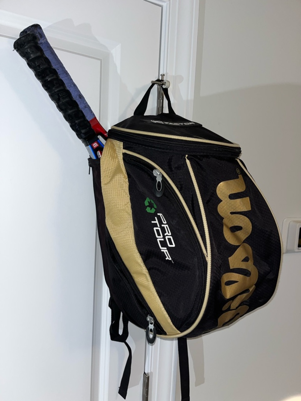 Used Wilson Tennis PRO TOUR K Factor Black Gold Racquet hipster Bag Backpack